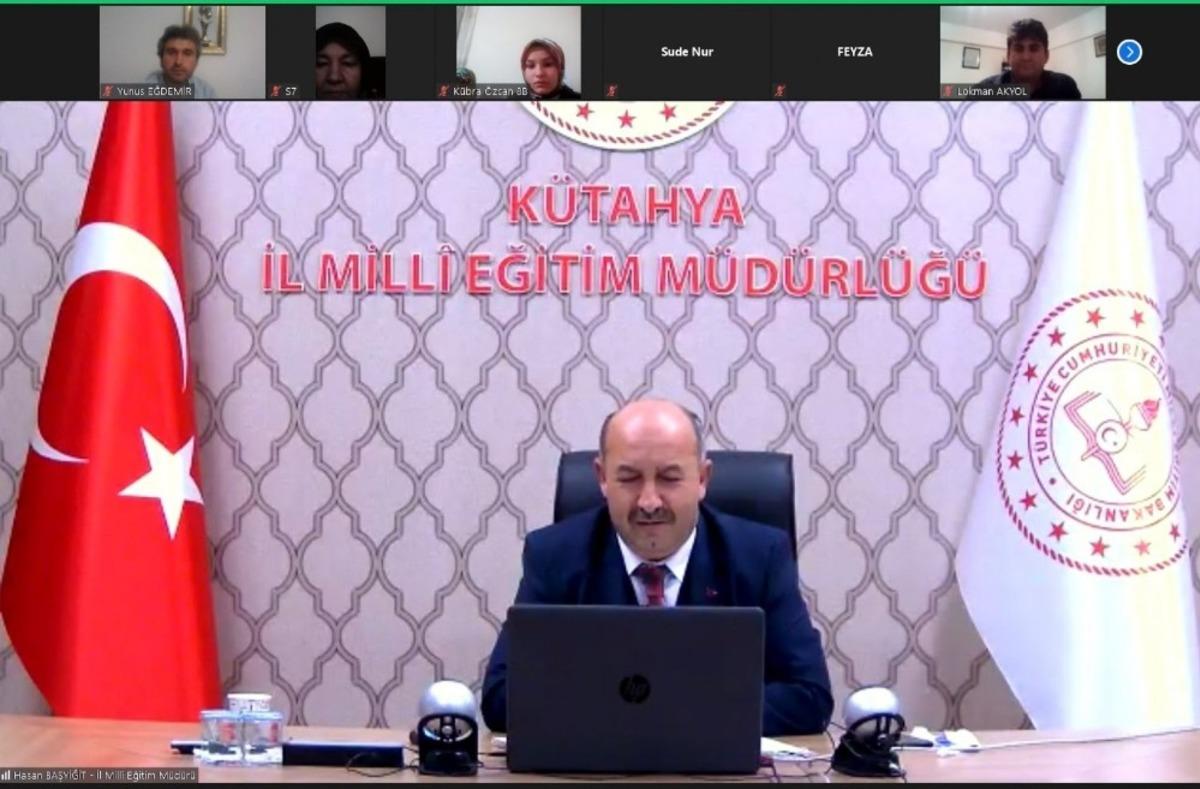 M&uuml;d&uuml;r Başyiğit, &ouml;ğretmen, &ouml;ğrenci ve velilerle buluştu