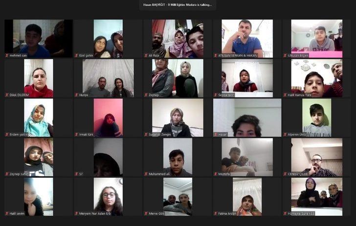 Müdür Başyiğit, öğretmen, öğrenci ve velilerle buluştu G2