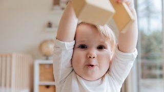 Bebeklerde hiperaktivite nedir?