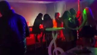 Villada parti yaptılar, 'Canınız çeksin' notuyla paylaştılar