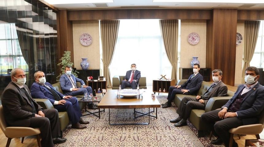 Pazarlar&rsquo;dan Vali Ali &Ccedil;elik&rsquo;e teşekk&uuml;r ziyareti