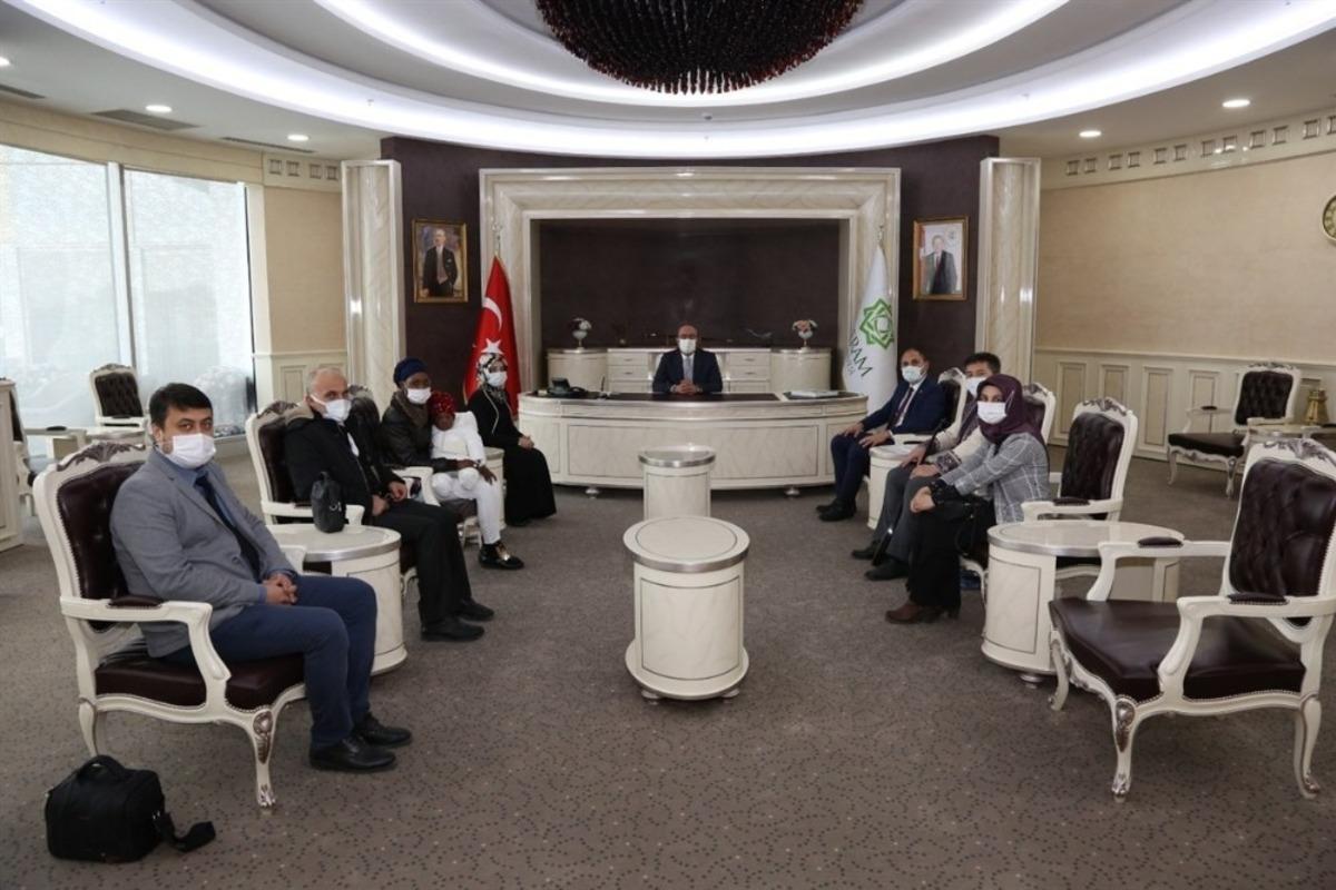 G&ouml;&ccedil; İdaresinden belediyelere G&ouml;&ccedil;menler G&uuml;n&uuml; ziyareti