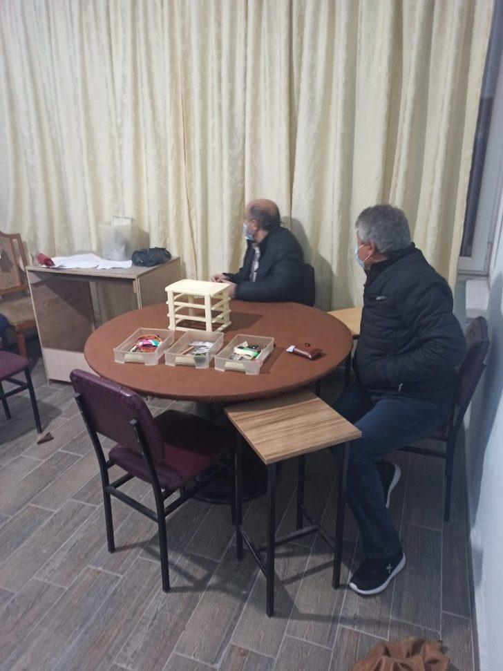 Isparta’da kumar oynayan 19 kişiye toplam 81 bin 900 TL para cezası uygulandı G2