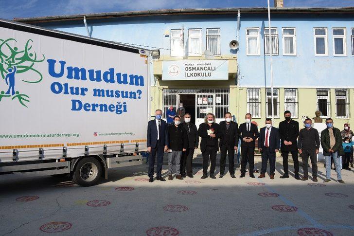 Köy okullarına giyim ve kırtasiye desteği G2