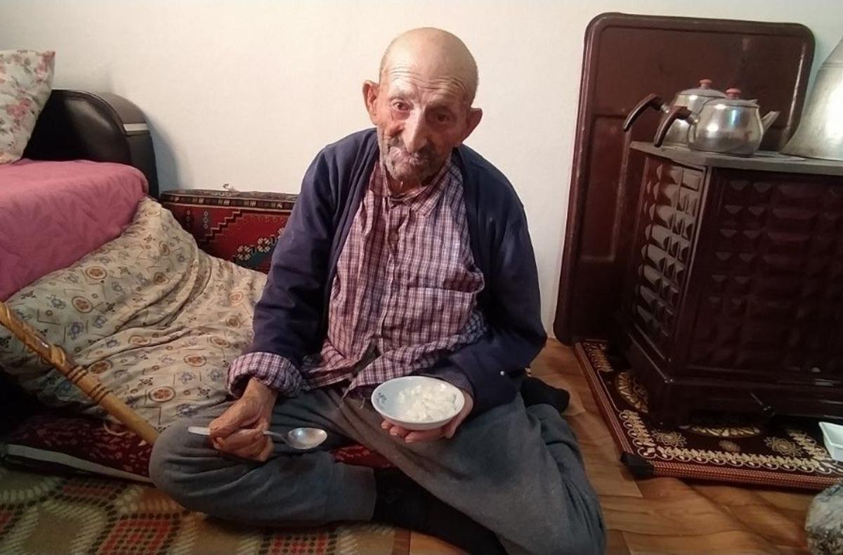 105 yaşında Covid-19&rsquo;u yendi, yoğurt ve bal tavsiyesinde bulundu