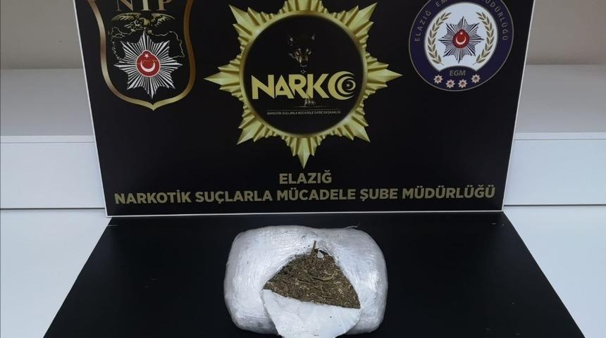 Elazığ&rsquo;da uyuşturucu ile m&uuml;cadele: 3 tutuklama