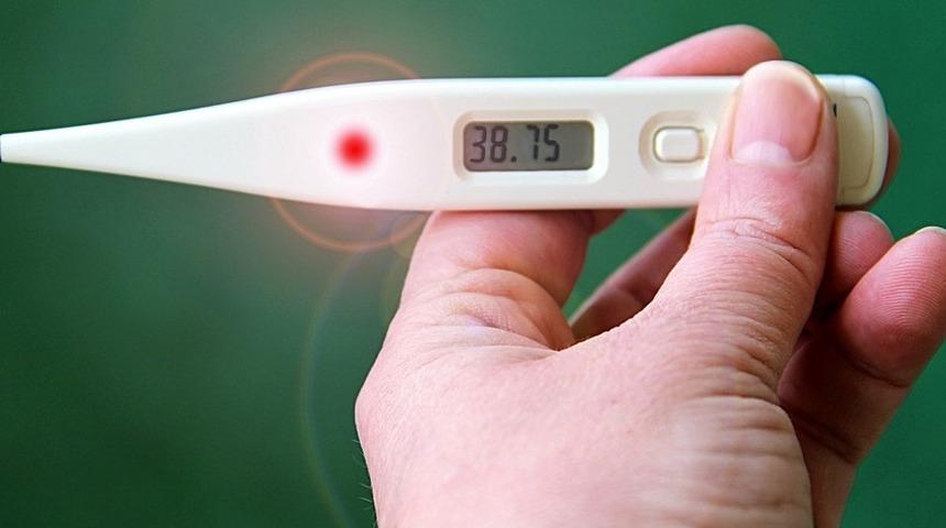 Bebek ve çocuklarda ateşe ne iyi gelir? Ateş nasıl düşürülür?