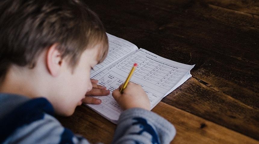 Karneler ne zaman, nasıl verilecek? Karne notları nasıl verilecek? Yarıyıl tatili ne zaman? Okullar ne zaman açılacak?