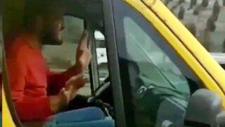 Trafikte koltuk değiştirip dans eden sürücünün ehliyetine el konuldu