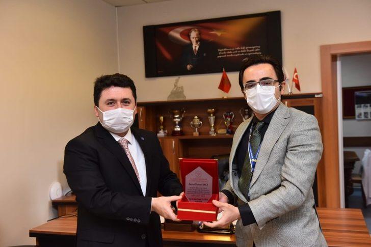 Altıeylül Belediyesi’den sağlık çalışanlarına koruyucu tulum desteği G1