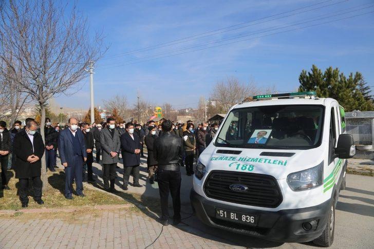 Niğde Belediye Başka Yardımcısı Mustafa Yiğit son yolculuğuna uğurlandı G3