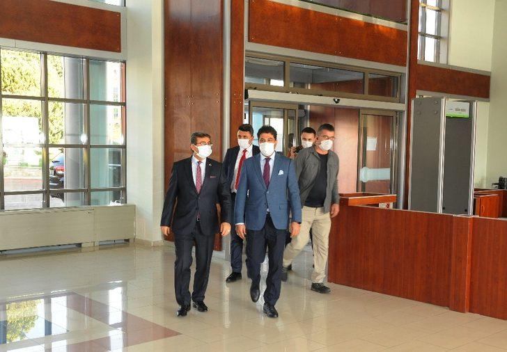 HSK Başmüfettişi Mustafa Güntin Rektör Aldemir’i ziyaret etti G2