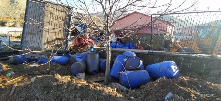 Freni patlayan tır önündeki aracı biçti: 2 yaralı G2