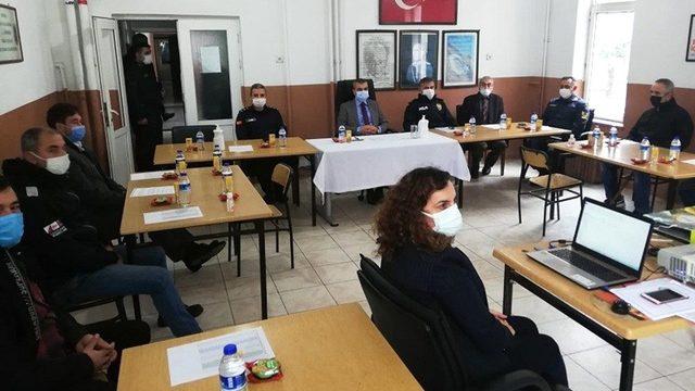 Muhtarlara uyuşturucu ile mücadele projesi anlatıldı