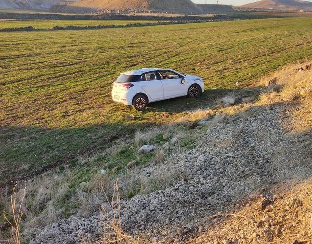 Mardin’de virajı alamayan otomobil takla attı: 4 yaralı