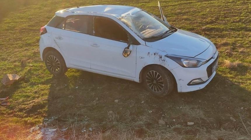Mardin’de virajı alamayan otomobil takla attı: 4 yaralı