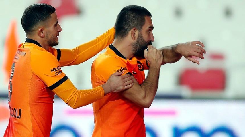 Galatasaraylı Omar Elabdellaoui'nin koronavirüs testini sızdıran kişiye ceza!