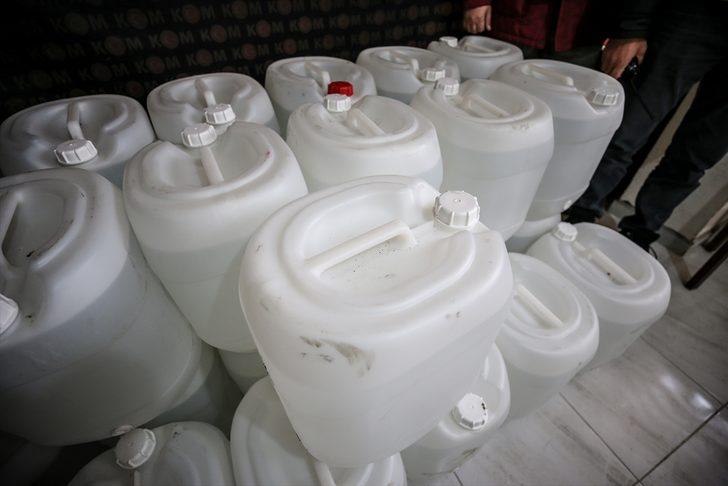 Bursa'da sahte içki kaynaklı ölümlerle ilgili 3 zanlı tutuklandı G5