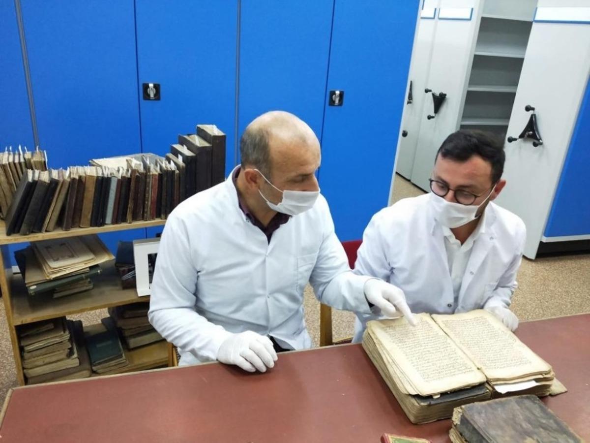 K&acirc;d&icirc; Beyz&acirc;v&icirc;&rsquo;ye ait en eski tefsir n&uuml;shası g&uuml;n y&uuml;z&uuml;ne &ccedil;ıkarıldı