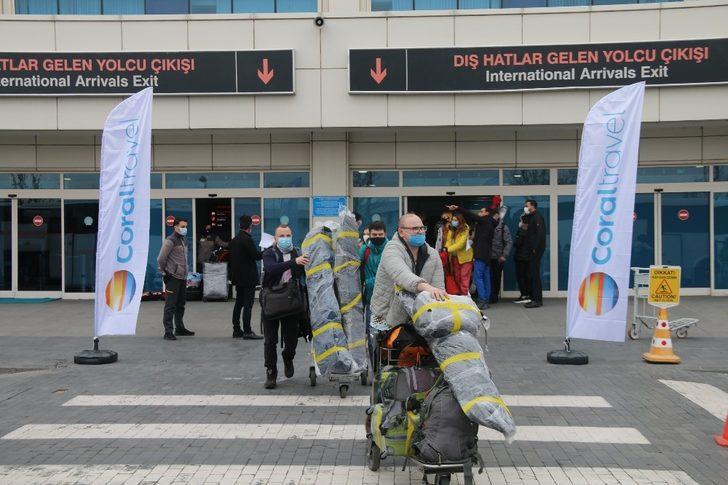 Erciyes Kayak Merkezi’ne sezonun ilk charter seferi Ukrayna’dan G3