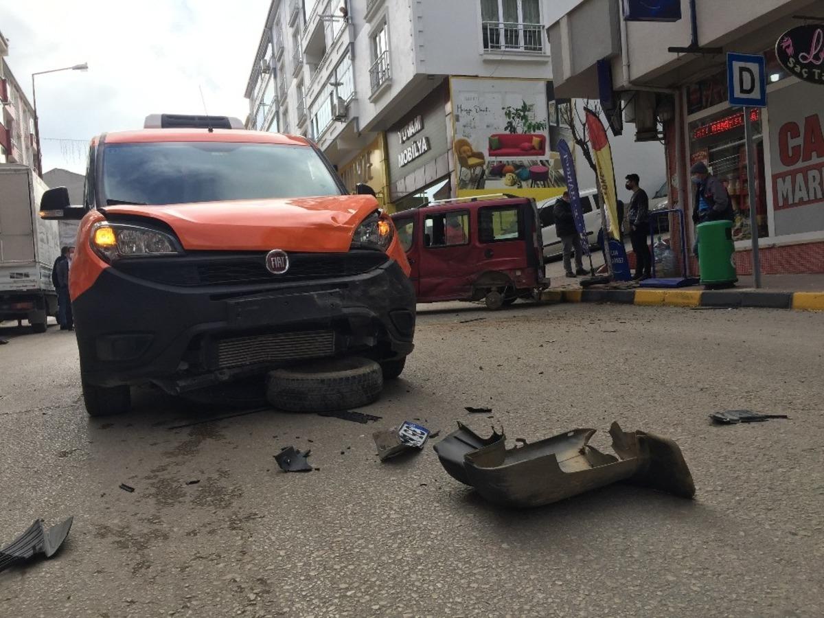 Sokağa &ccedil;ıkma kısıtlamasında kaza