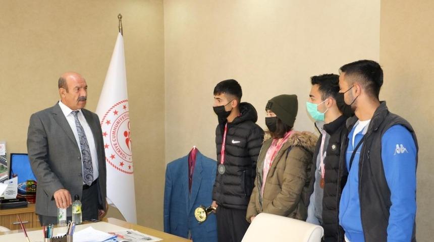 Siirtli kros&ccedil;ular, bayanlarda ikinci,  erkeklerde &uuml;&ccedil;&uuml;nc&uuml; oldu