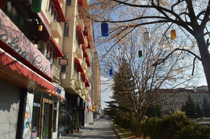 Sessizliğe bürünen şehirde güneşin tadını çıkartan olamadı G3