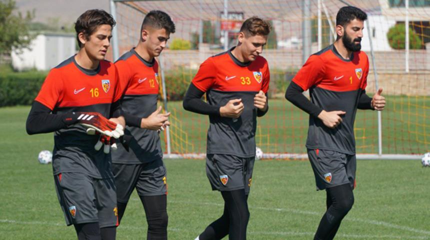 Kayserispor'da kalede Doğan oynayacak