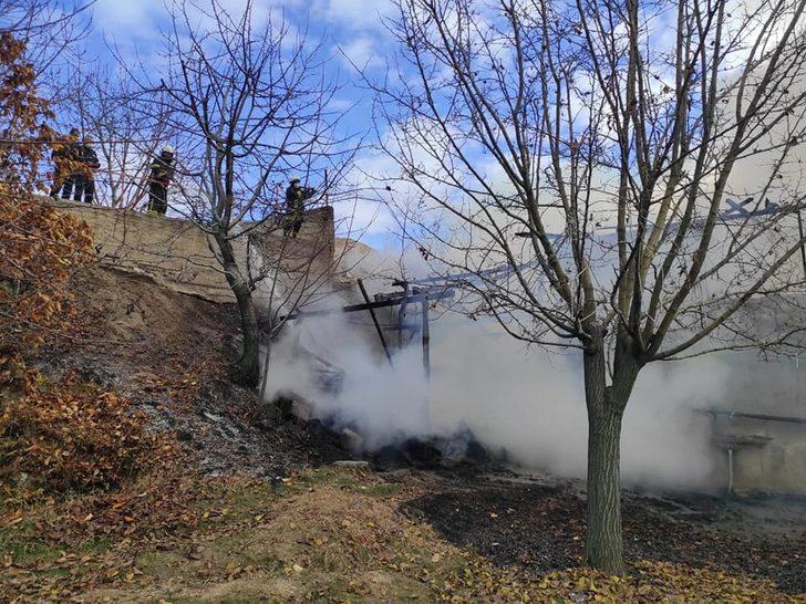 Tosya’da bağ evi küle döndü G2