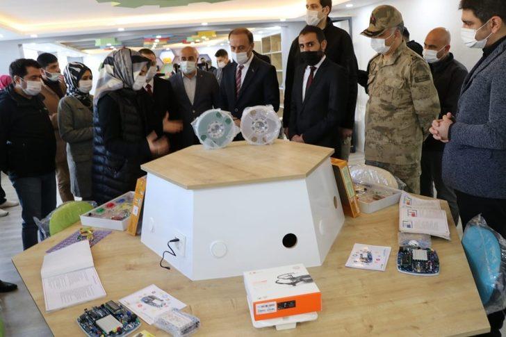 Vali Erin Viranşehir STEM akademisini ziyaret etti G1