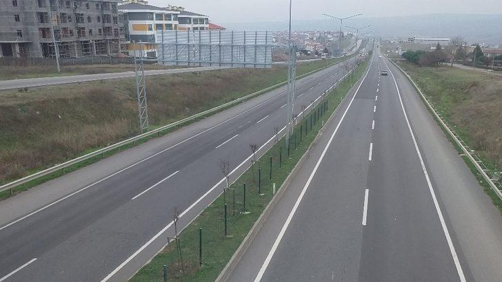 Sokaklarda sessizlik hakim G4