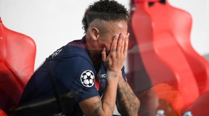 Neymar, 2021'e kadar yok!