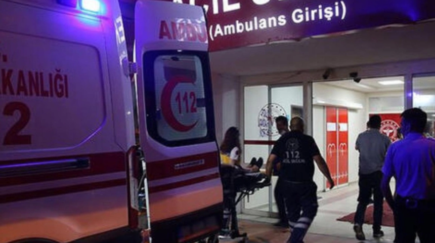 Aydın'da filyasyon ekibini taşıyan araç kaza yaptı: Yaralılar var