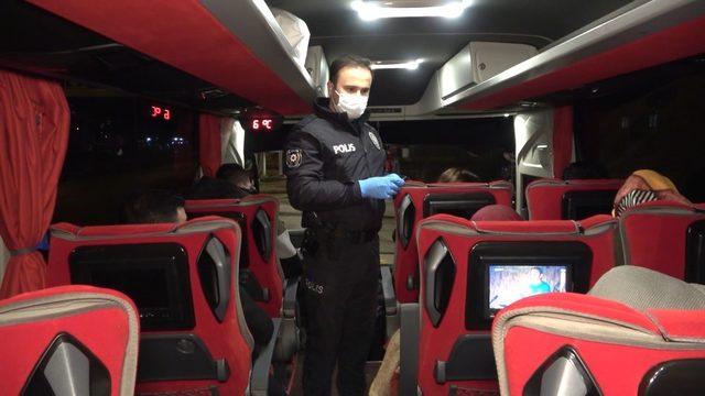 43 ilin geçiş noktasında denetim: ’Korona virüse geçit yok’