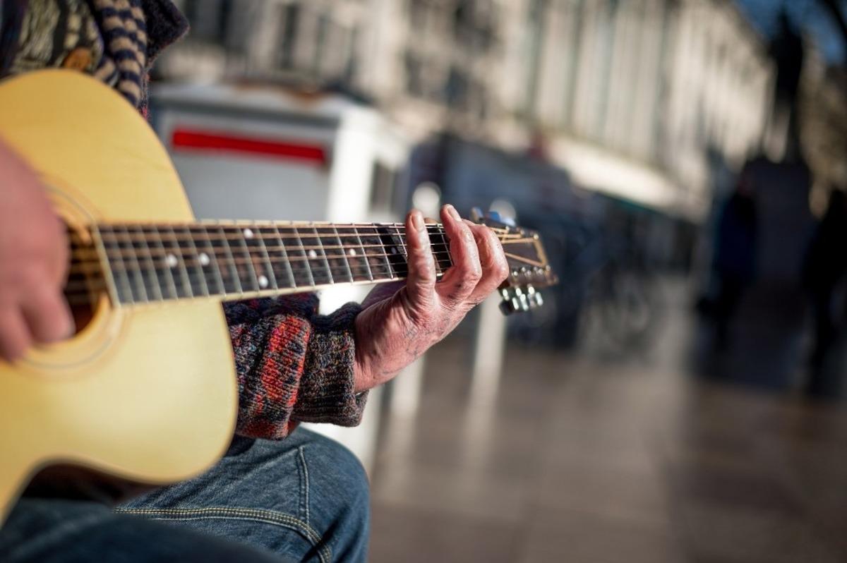 Nil&uuml;fer Belediyesinden m&uuml;zisyenlere destek