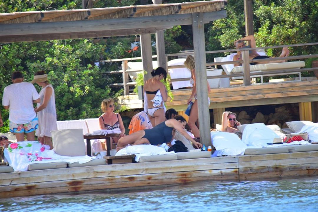 Hande Ataizi mankenlere taş &ccedil;ıkardı