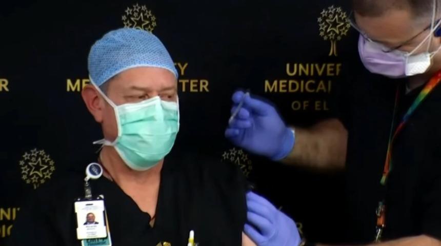 Teksas eyaletindeki tıp merkezinde "sahte aşılama" krizi