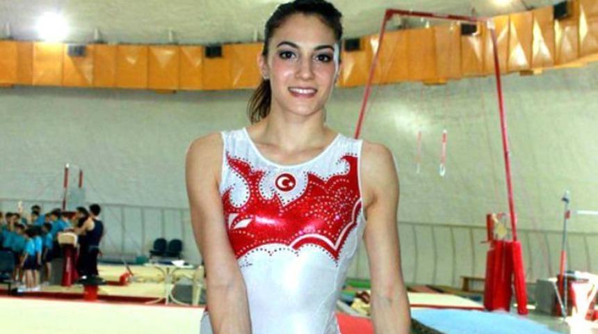 G&ouml;ksu &Uuml;&ccedil;taş Şanlı'dan g&uuml;m&uuml;ş madalya