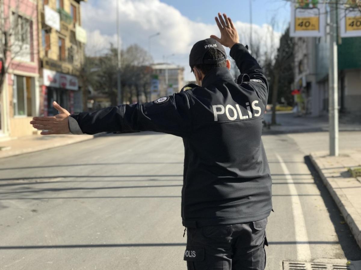 Markete ara&ccedil;ları ile gidenlere ceza yağdı