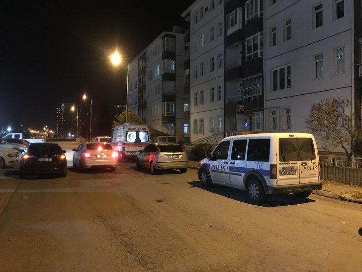 Yalnız yaşayan emekli öğretmen evinde ölü bulundu G1