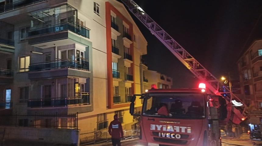 Başkent&rsquo;te 2 ayrı yangında maddi hasar meydana geldi