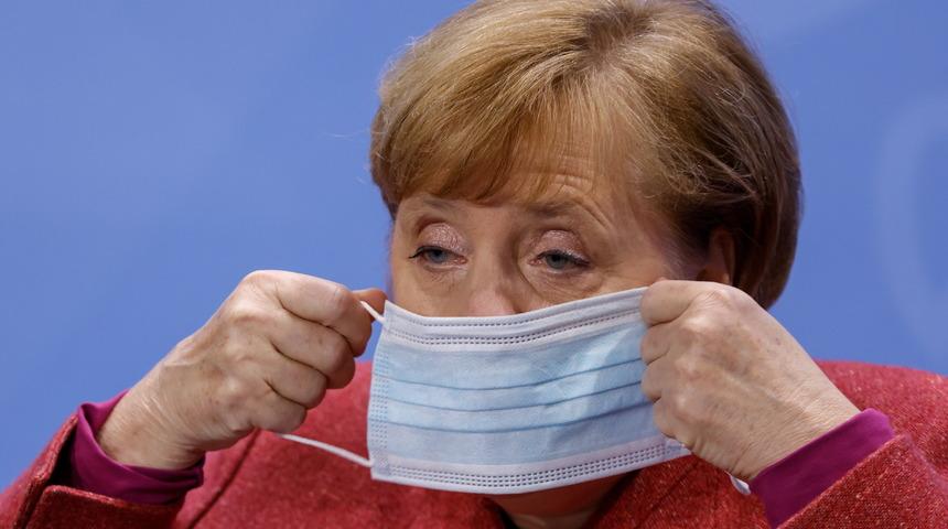 Merkel'den kritik açıklama: O görüntülere kızdım!