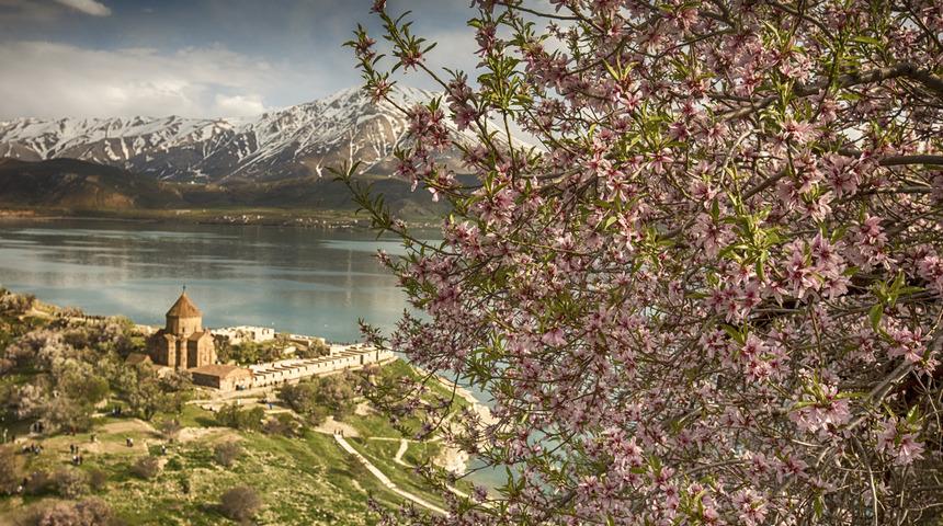 Akdamar Kilisesi nerede? Akdamar Kilisesi hikayesi - Akdamar Kilisesi tarihi