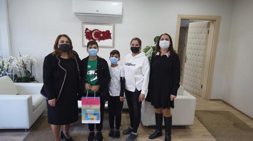 Yoğun bakım doktorlarından uzaktan eğitime destek