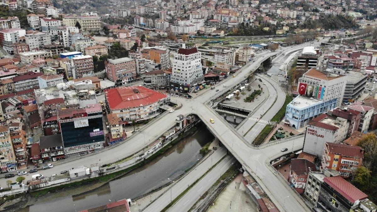 Sokağa &ccedil;ıkma kısıtlamasında 16 kişiye idari işlem uygulandı