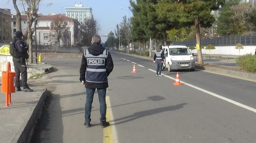 Sokağa &ccedil;ıkma kısıtlamasına uymayan 446 kişiye 444 bin 150 TL cezai işlem uygulandı