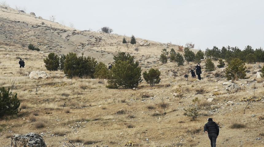 İki arkadaş, dağda elleri ve ayakları bağlı halde bulundu