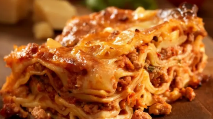 Lazanya hamuru nasıl yapılır? Evde lazanya yapımının püf noktları nelerdir? Lazanya malzemeleri nelerdir? Lazanya nasıl yapılır? Gelinim Mutfakta Lazanya tarifi