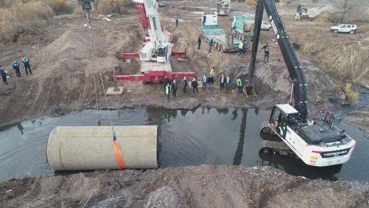 Akhisar’da hummalı yol geçiş çalışması G3