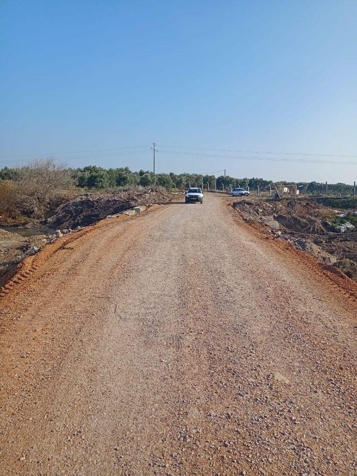 Akhisar’da hummalı yol geçiş çalışması G4